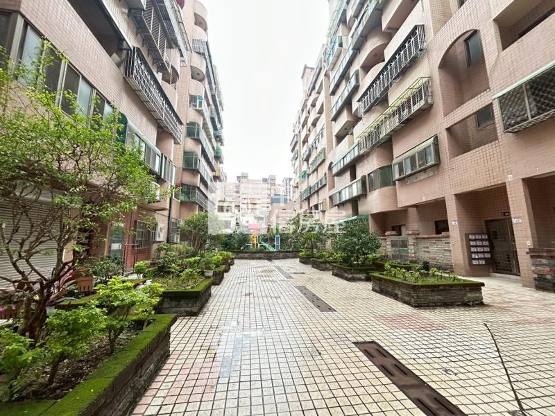 萬大市場旁優質美三房房屋室內格局與周邊環境