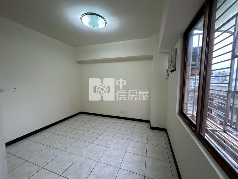 萬大市場旁優質美三房房屋室內格局與周邊環境