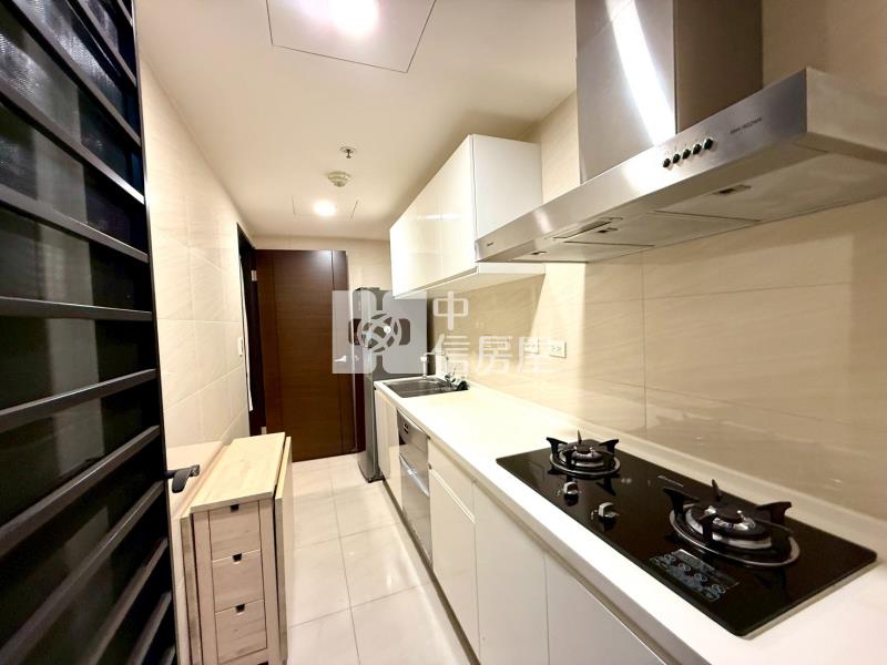 國峰苑景觀三房車房屋室內格局與周邊環境