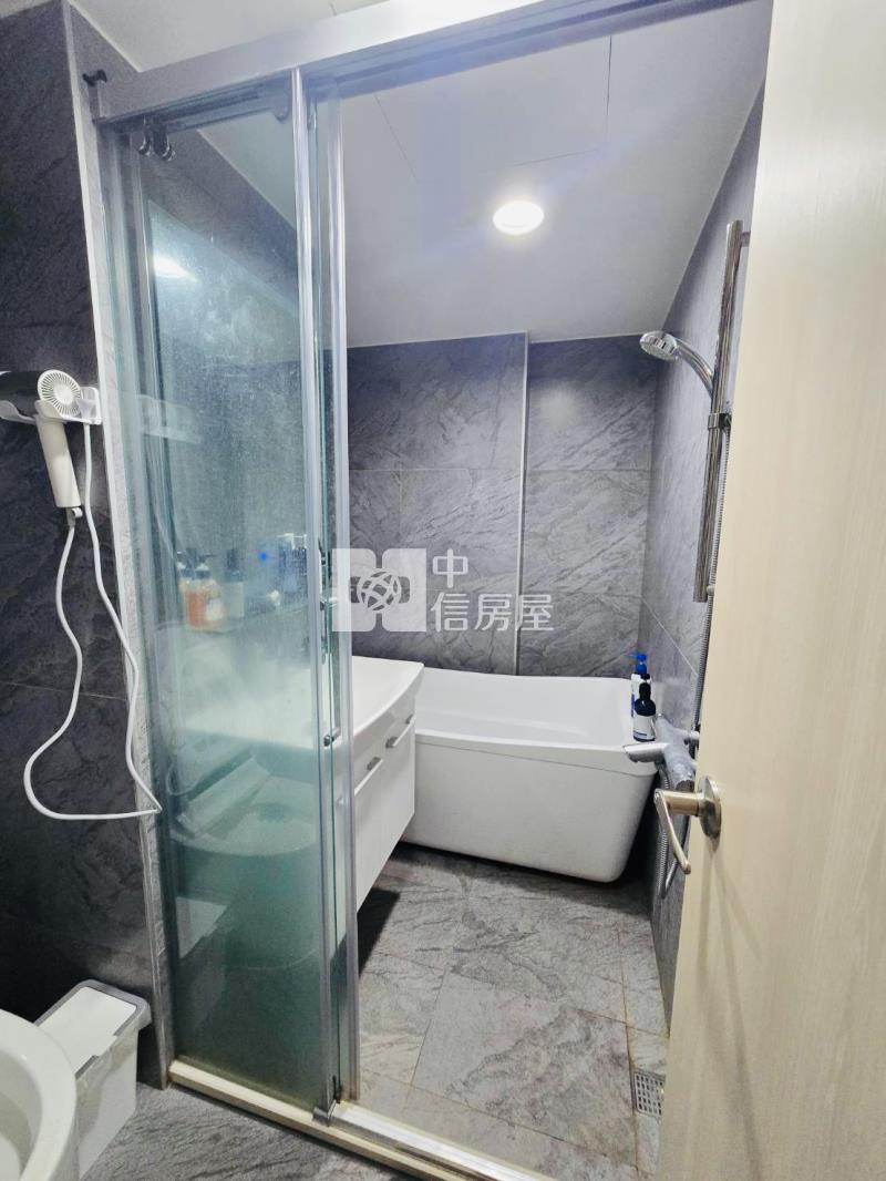 桃園A18高鐵站前兩房平面車位房屋室內格局與周邊環境