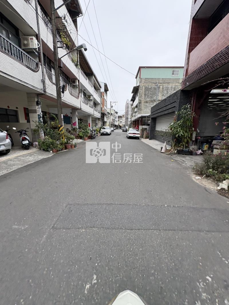 忠孝美透天房屋室內格局與周邊環境