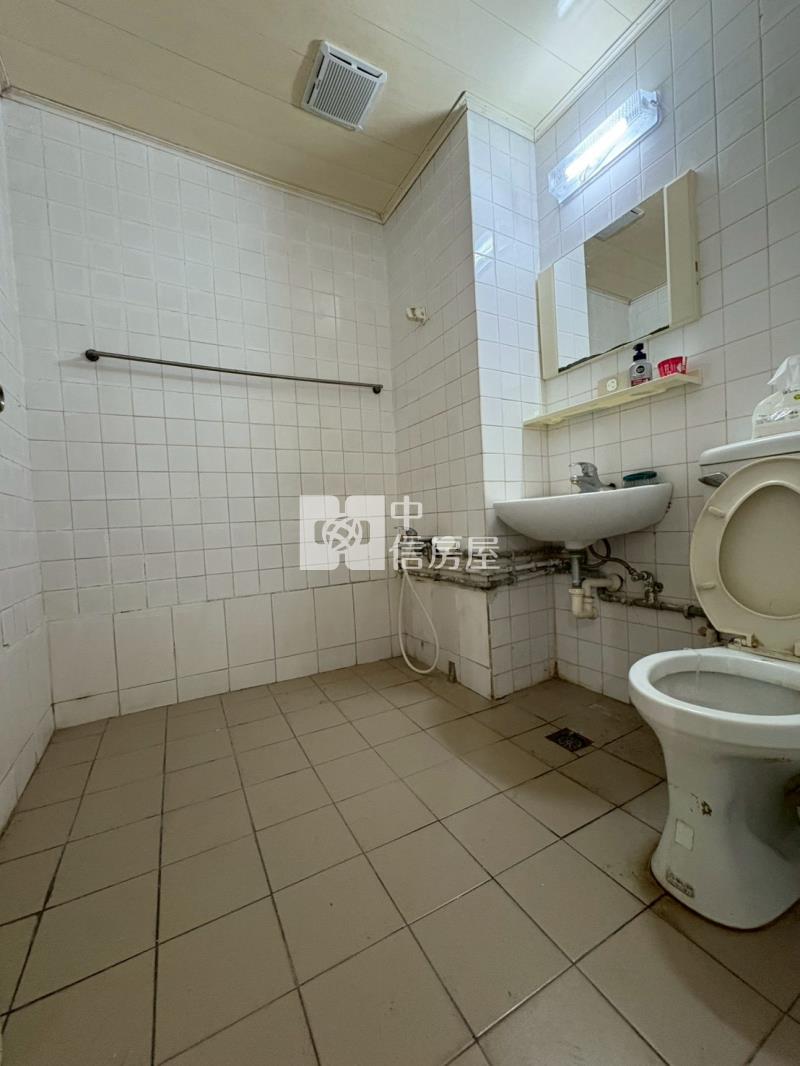 富岡國宅房屋室內格局與周邊環境