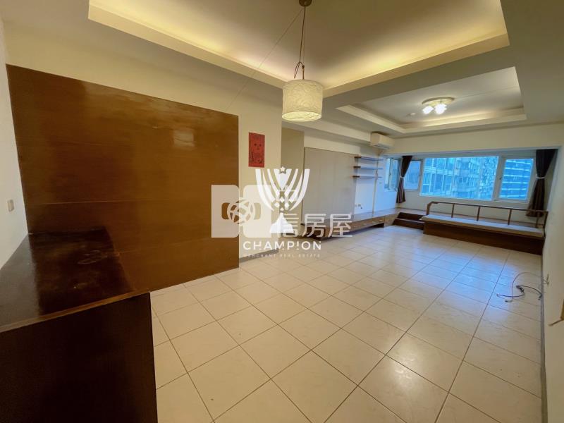 【冠軍】水美側海低總價大三房車房屋室內格局與周邊環境