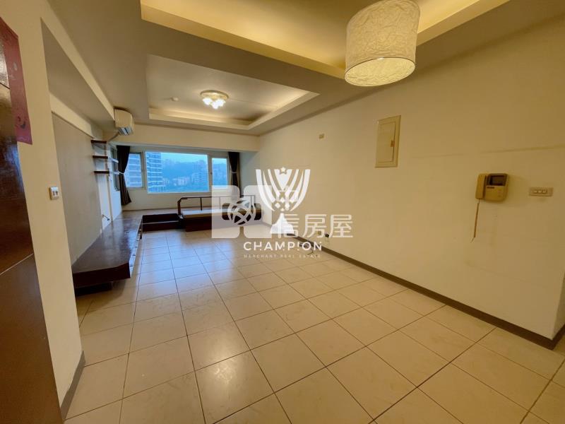 【冠軍】水美側海低總價大三房車房屋室內格局與周邊環境