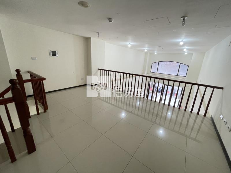 【安家】專任-平鎮鼎藏樸麗挑高店面1樓房屋室內格局與周邊環境