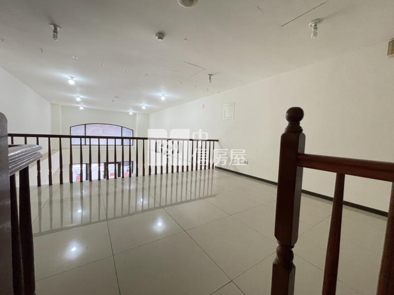 【安家】專任-平鎮鼎藏樸麗挑高店面1樓房屋室內格局與周邊環境