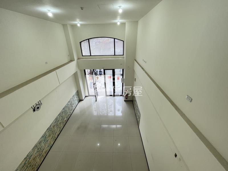【安家】專任-平鎮鼎藏樸麗挑高店面1樓房屋室內格局與周邊環境