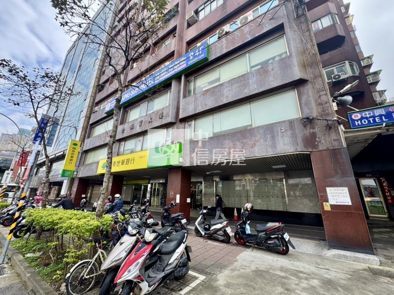 近中壢車站.A22捷運.國泰世華電梯套房房屋室內格局與周邊環境