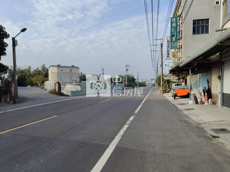 新市潭頂工廠旁6.5分一般農地房屋室內格局與周邊環境