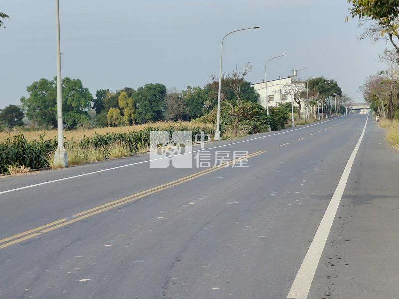 新市潭頂工廠旁6.5分一般農地房屋室內格局與周邊環境