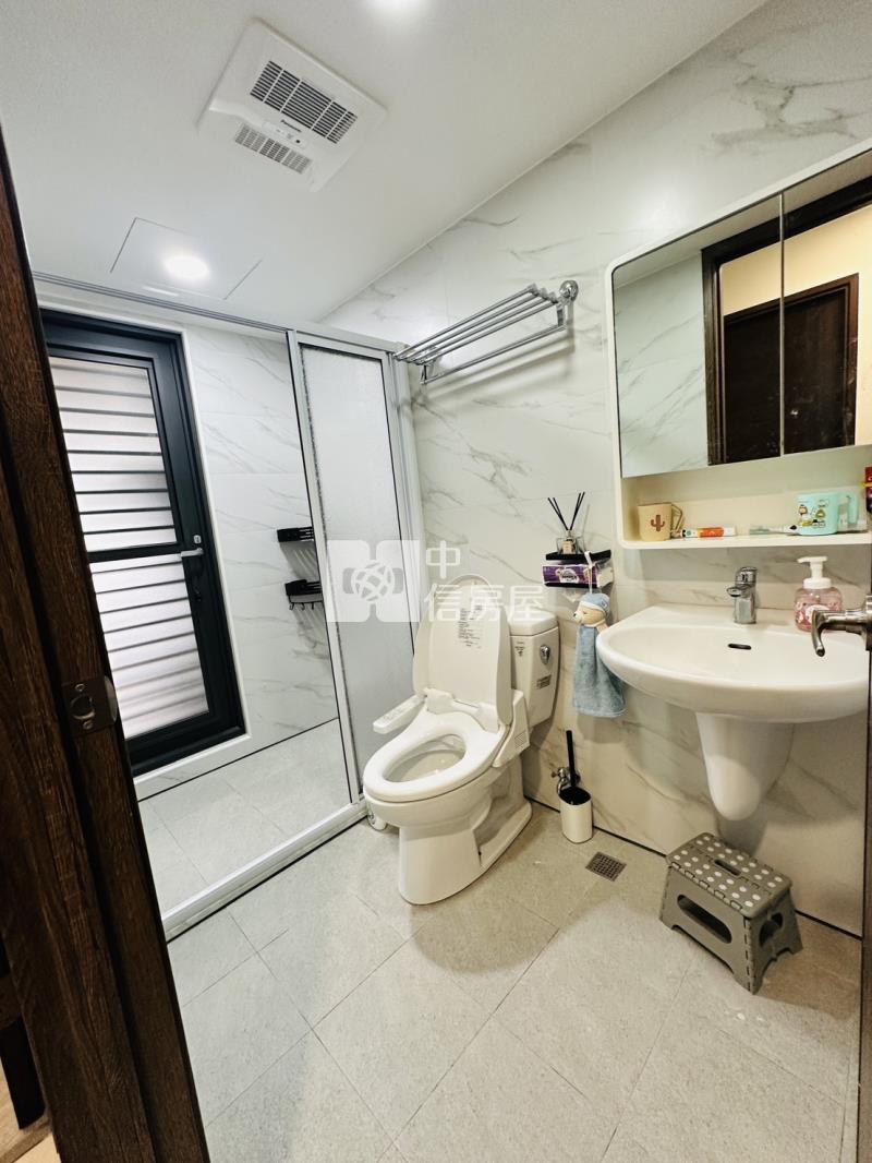 大里一期大耀星光｜中高樓層三房平車房屋室內格局與周邊環境