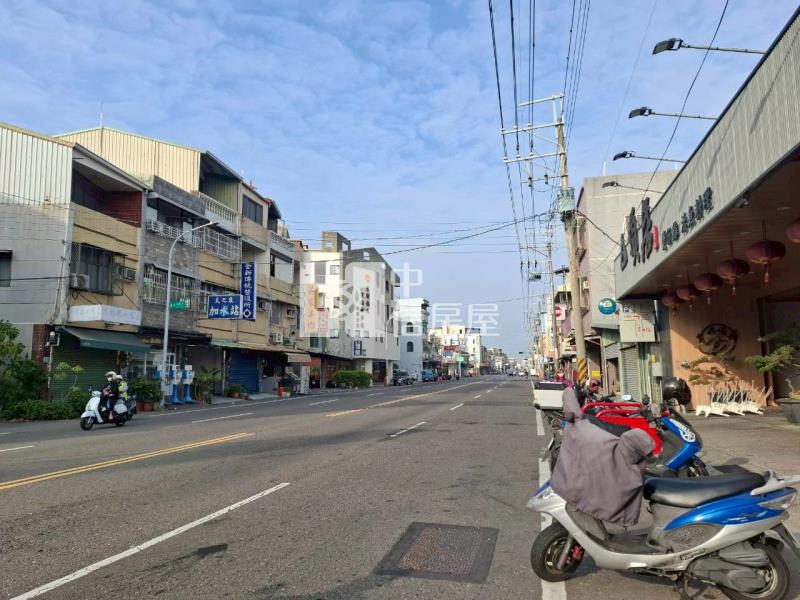 大灣國小邊間孝親車墅房屋室內格局與周邊環境