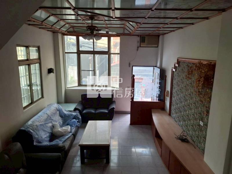 大灣國小邊間孝親車墅房屋室內格局與周邊環境