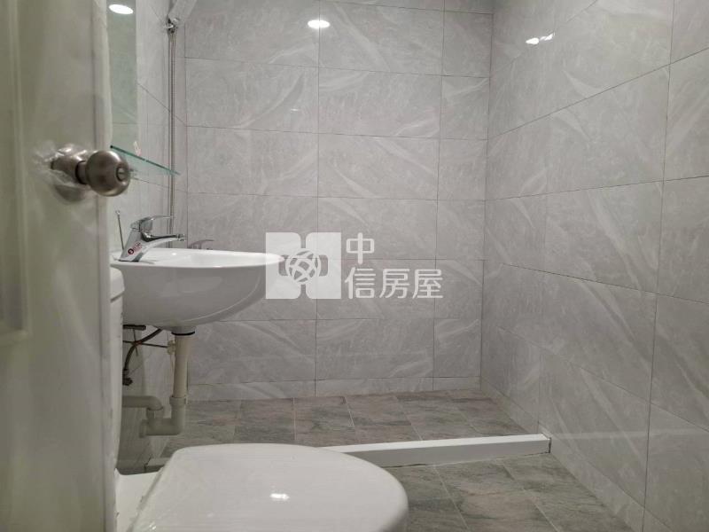 大灣國小邊間孝親車墅房屋室內格局與周邊環境