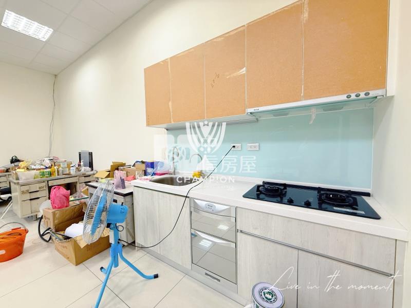 【冠軍】新豐小金店純一樓附車位房屋室內格局與周邊環境