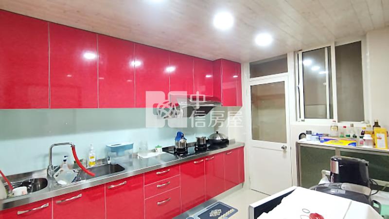 向上一樓美三房房屋室內格局與周邊環境