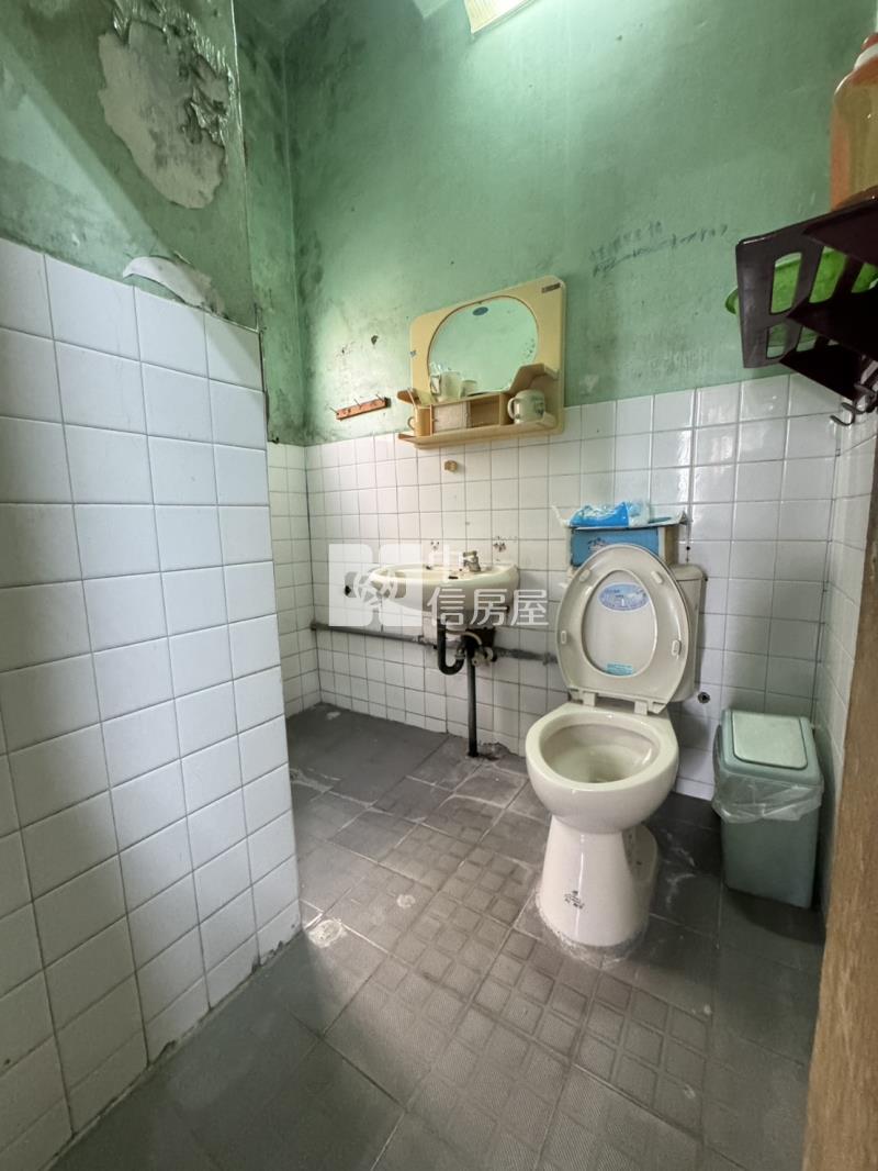 屏東火車站三角窗店面房屋室內格局與周邊環境