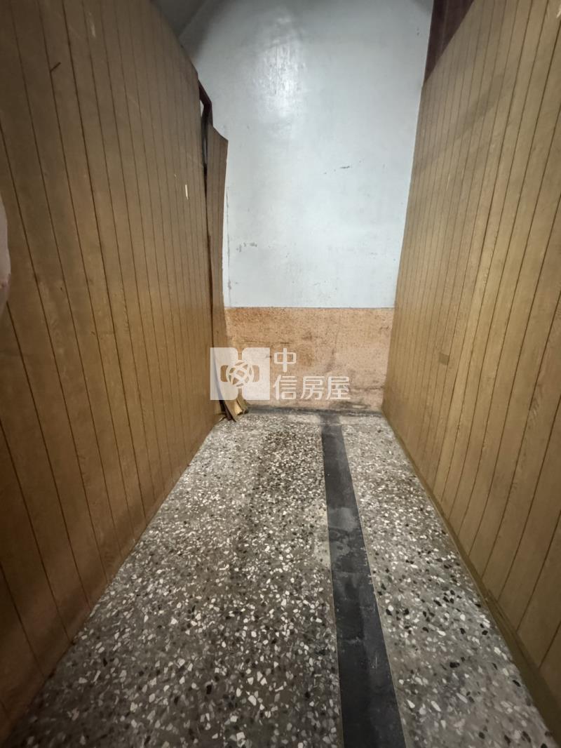 屏東火車站三角窗店面房屋室內格局與周邊環境