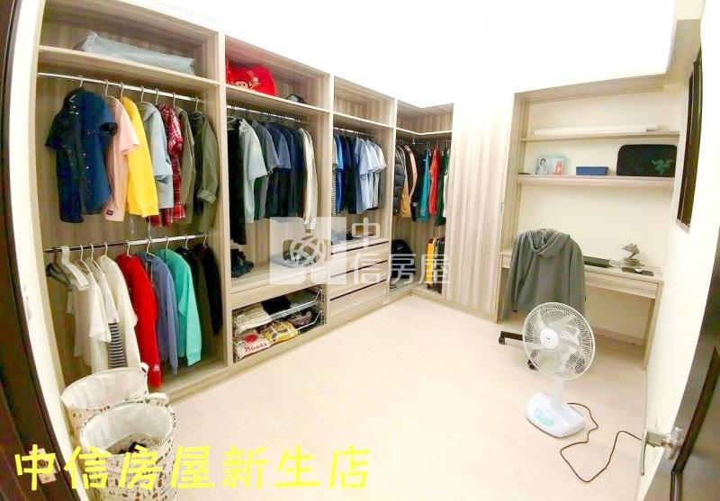 知名社區文心硯百萬裝潢2房2衛加車房屋室內格局與周邊環境