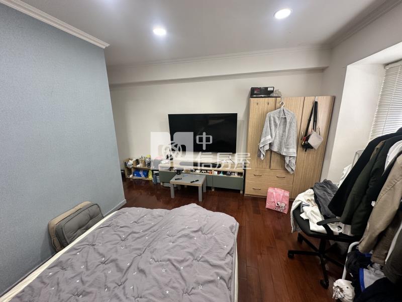 A21站電梯美大3房房屋室內格局與周邊環境