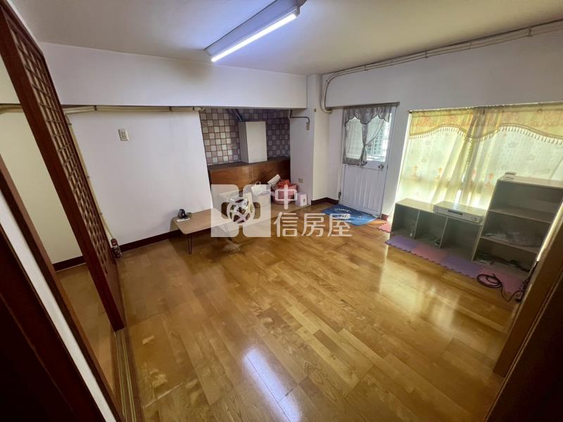 榴邨低總價5房公寓房屋室內格局與周邊環境