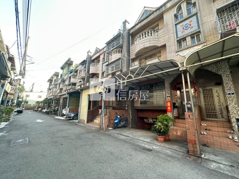 美群國小前院停車別墅房屋室內格局與周邊環境