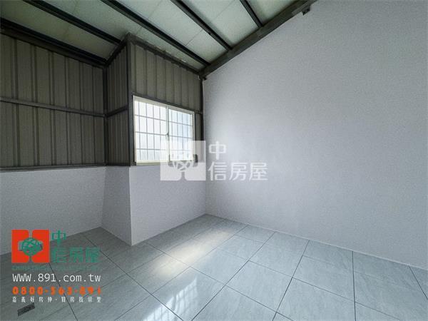 金世界忠義街車庫別墅房屋室內格局與周邊環境