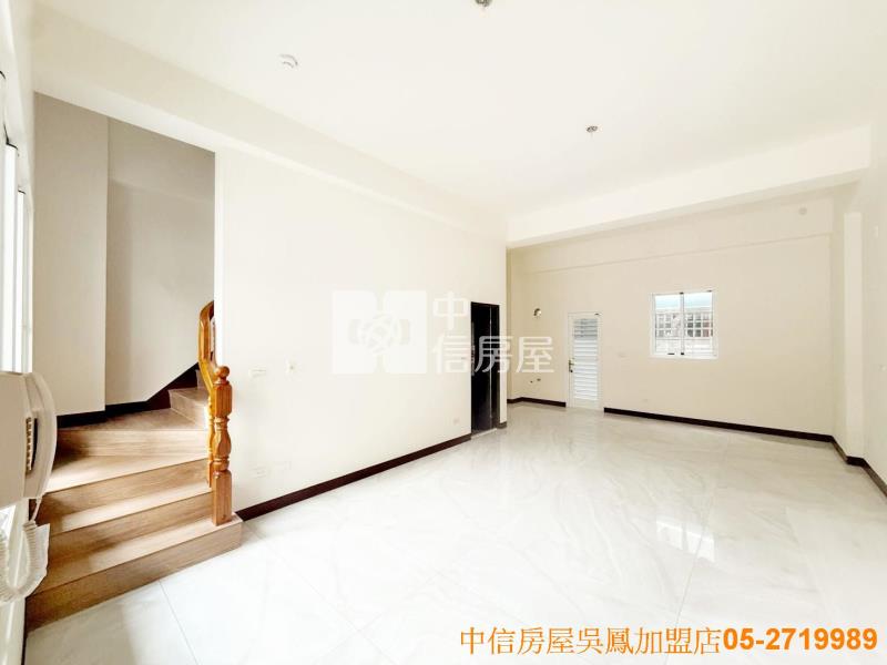 皇品飯店全新完工車庫別墅(1)房屋室內格局與周邊環境