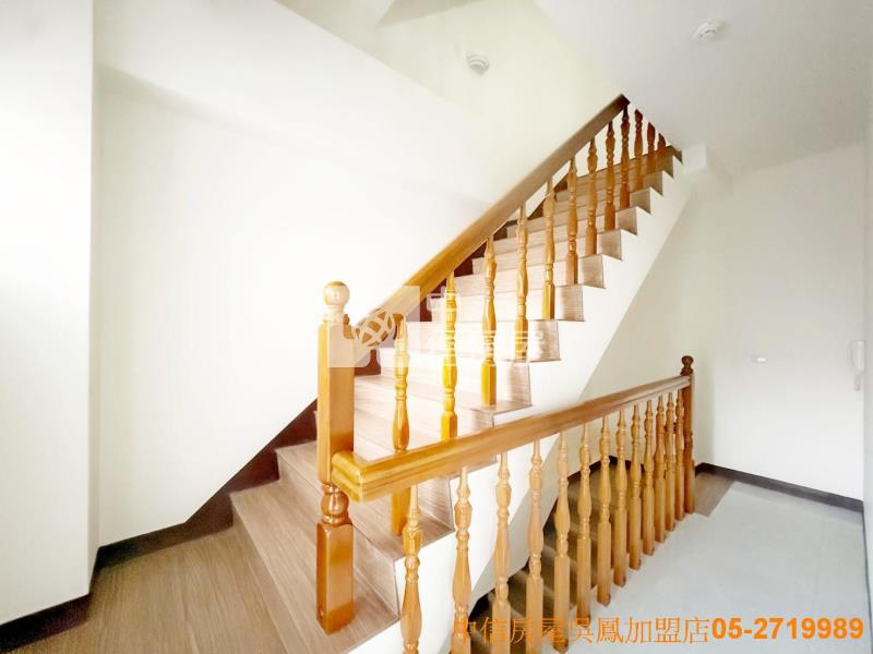 皇品飯店全新完工車庫別墅(1)房屋室內格局與周邊環境