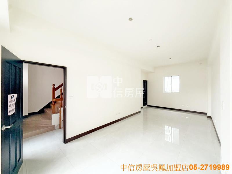 皇品飯店全新完工車庫別墅(1)房屋室內格局與周邊環境