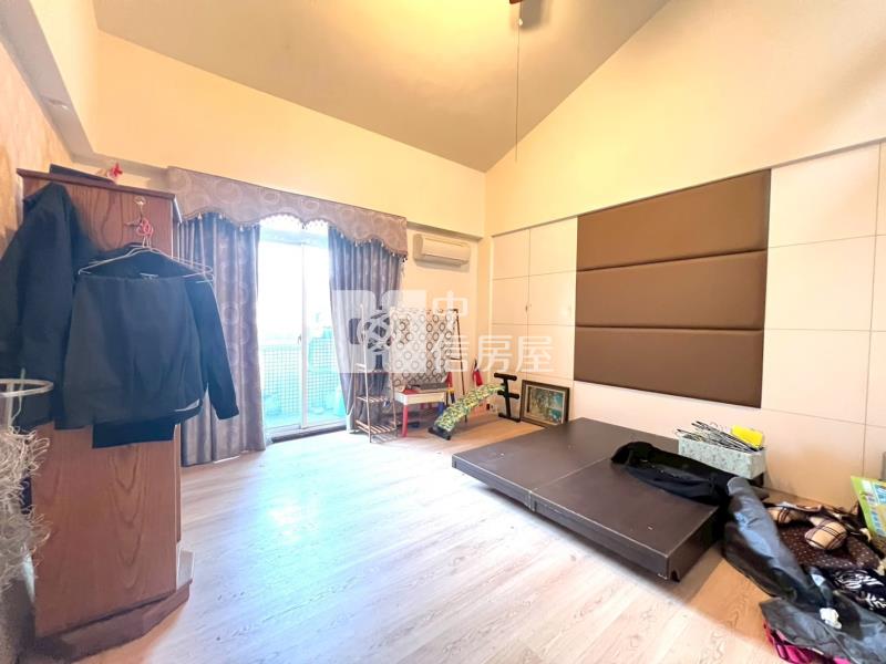 環中商圈紅透天花園別墅房屋室內格局與周邊環境