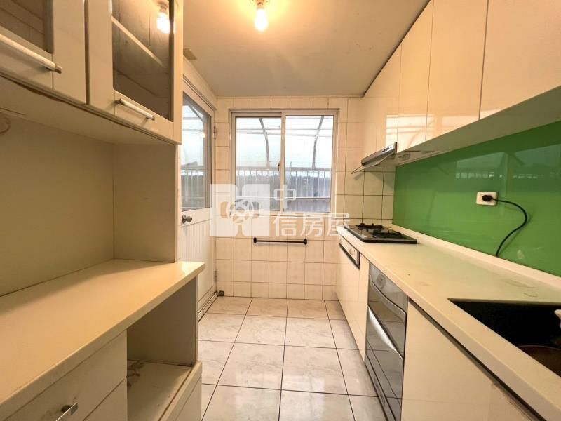 環中商圈紅透天花園別墅房屋室內格局與周邊環境