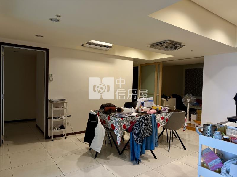 【奔馳】香榭尊邸面河景觀4房車房屋室內格局與周邊環境