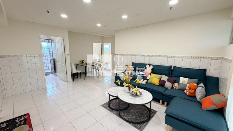 愛的世界松竹商圈三房+機上房屋室內格局與周邊環境