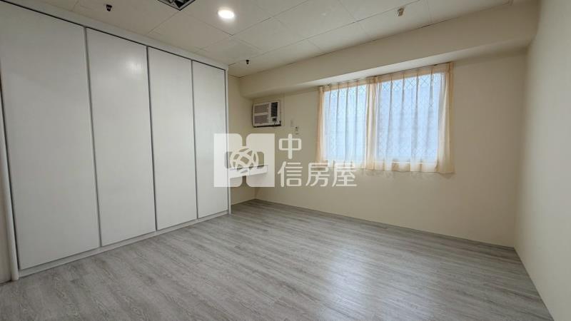 愛的世界松竹商圈三房+機上房屋室內格局與周邊環境