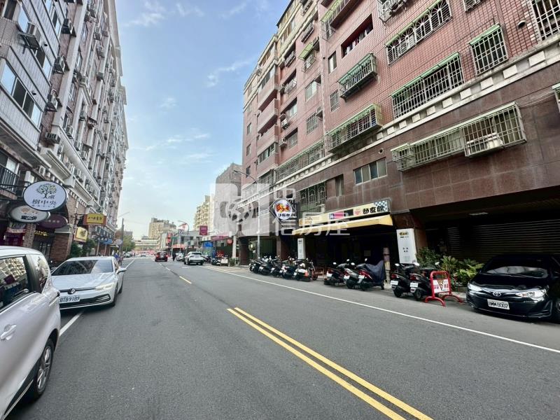 中山醫十三期旁9米面寬72坪建地房屋室內格局與周邊環境