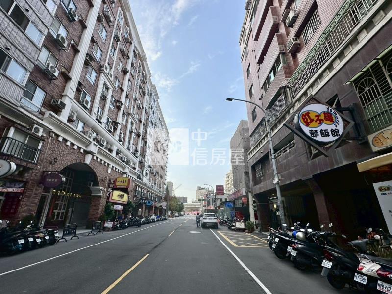 中山醫十三期旁9米面寬72坪建地房屋室內格局與周邊環境