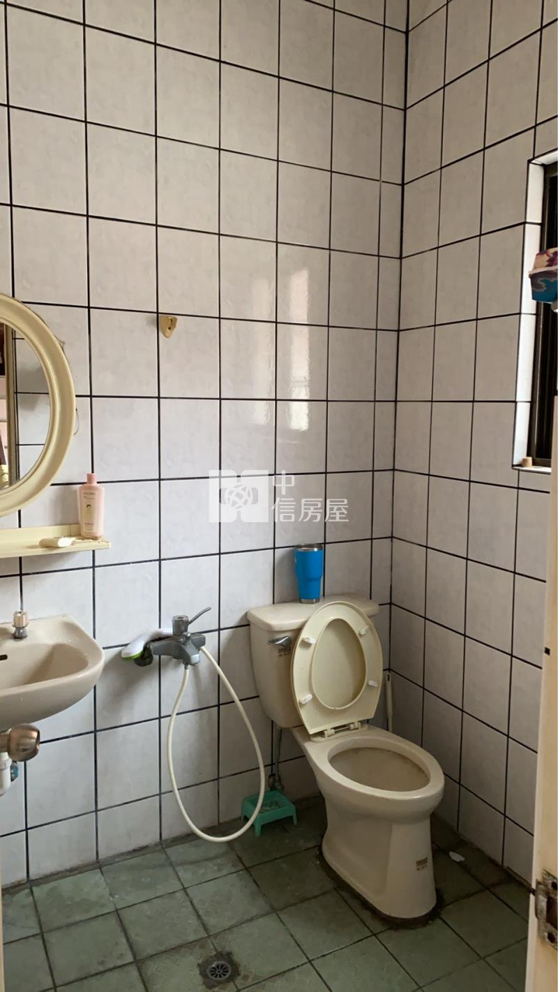 (專)林森國小旁大面寬透天店面房屋室內格局與周邊環境