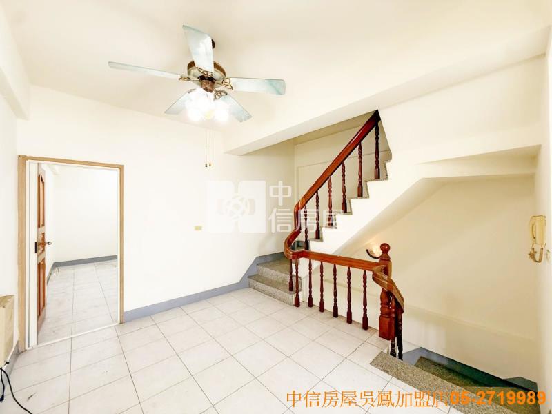 皇品酒店11米路挑高4房店墅房屋室內格局與周邊環境