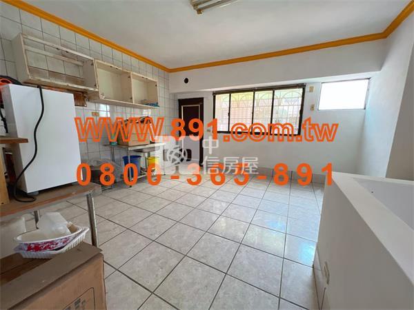 八德路邊間樓店店住-891嘉義房地產房屋室內格局與周邊環境