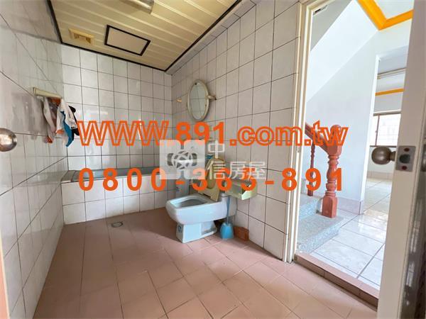 八德路邊間樓店店住-891嘉義房地產房屋室內格局與周邊環境