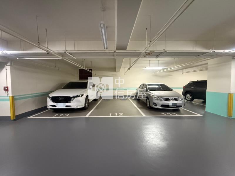 近廍子國中輕屋齡三房平車房屋室內格局與周邊環境