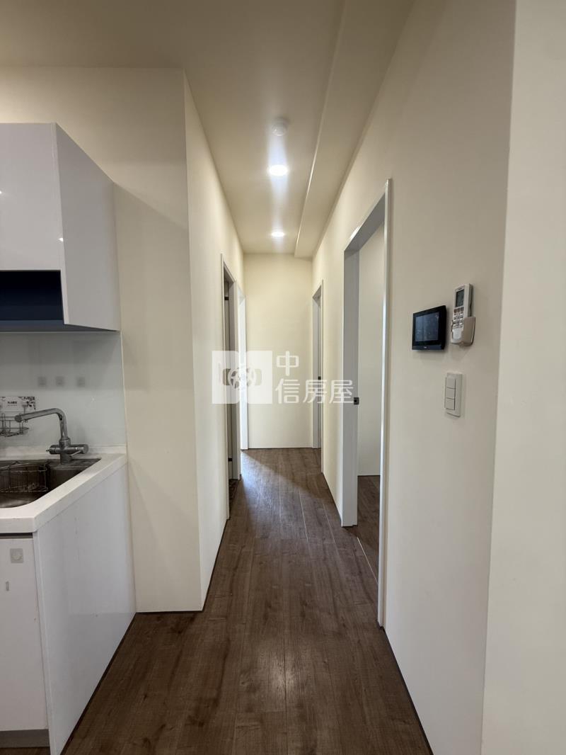 近廍子國中輕屋齡三房平車房屋室內格局與周邊環境