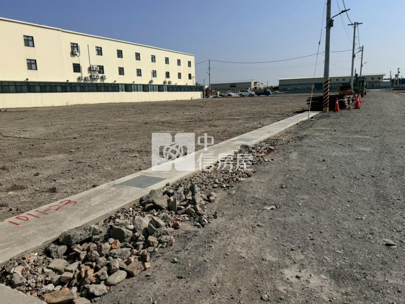 華偉養殖地房屋室內格局與周邊環境