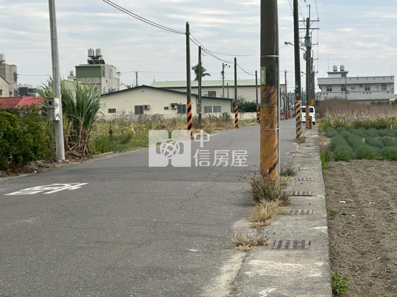 南興國小旁都計美農地(專)房屋室內格局與周邊環境