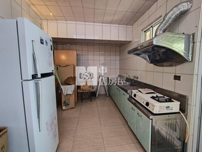 赤崁樓成功國小旁電梯套房房屋室內格局與周邊環境