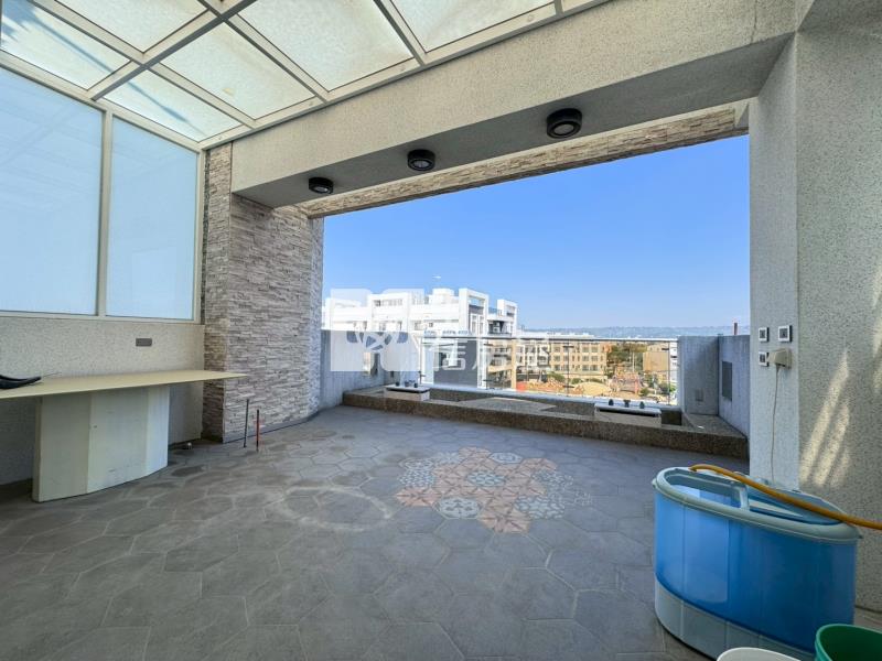 彰南運動中心旁臨路大地坪獨棟電梯豪墅房屋室內格局與周邊環境