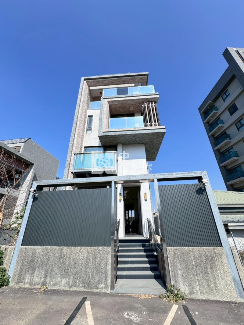 彰南運動中心旁臨路大地坪獨棟電梯豪墅房屋室內格局與周邊環境