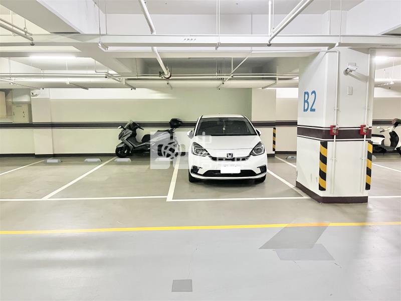 國聚知青大兩房平車稀有釋出房屋室內格局與周邊環境