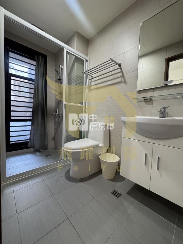 中壢後站 健行科大 精美電梯三套房｜有陽台房屋室內格局與周邊環境